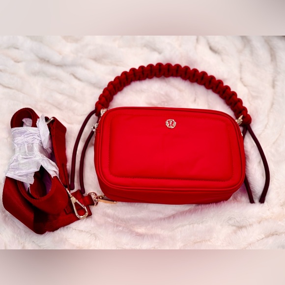 Lululemon Crossbody Bag with Top Handle 2L- Dark Red/ Gold - Picture 2 of 9